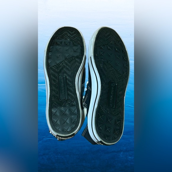 EUC Y2K Airwalk Skull Graffiti Low Top Sneakers - Picture 5 of 6